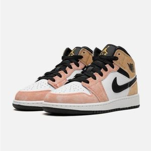 NIB Men Size 9 (Euro Sz 42.5) Jordan 1 Mid SE Sneakers Magic Ember/Sundial-White